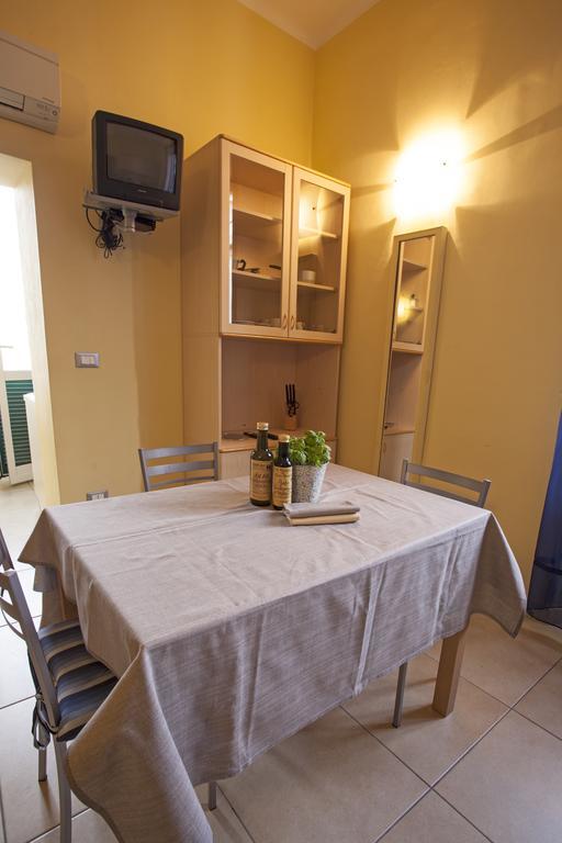 Residence Conchiglia Aparthotel アラッシオ エクステリア 写真