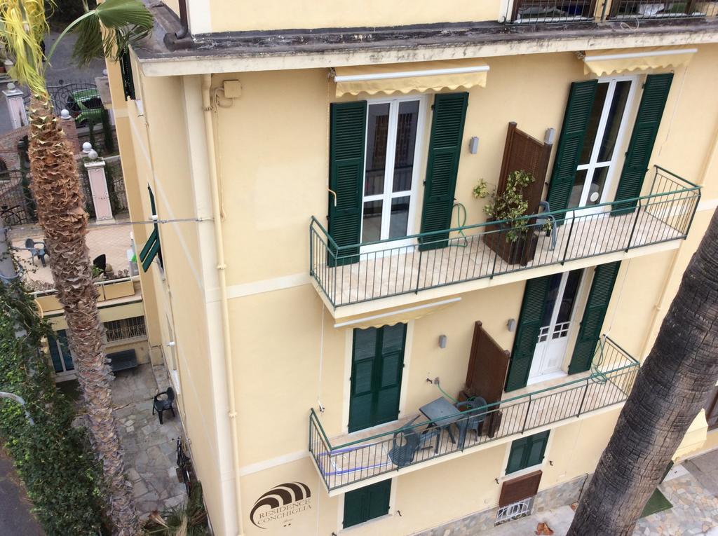 Residence Conchiglia Aparthotel アラッシオ エクステリア 写真
