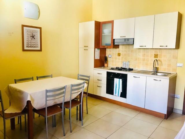 Residence Conchiglia Aparthotel アラッシオ エクステリア 写真